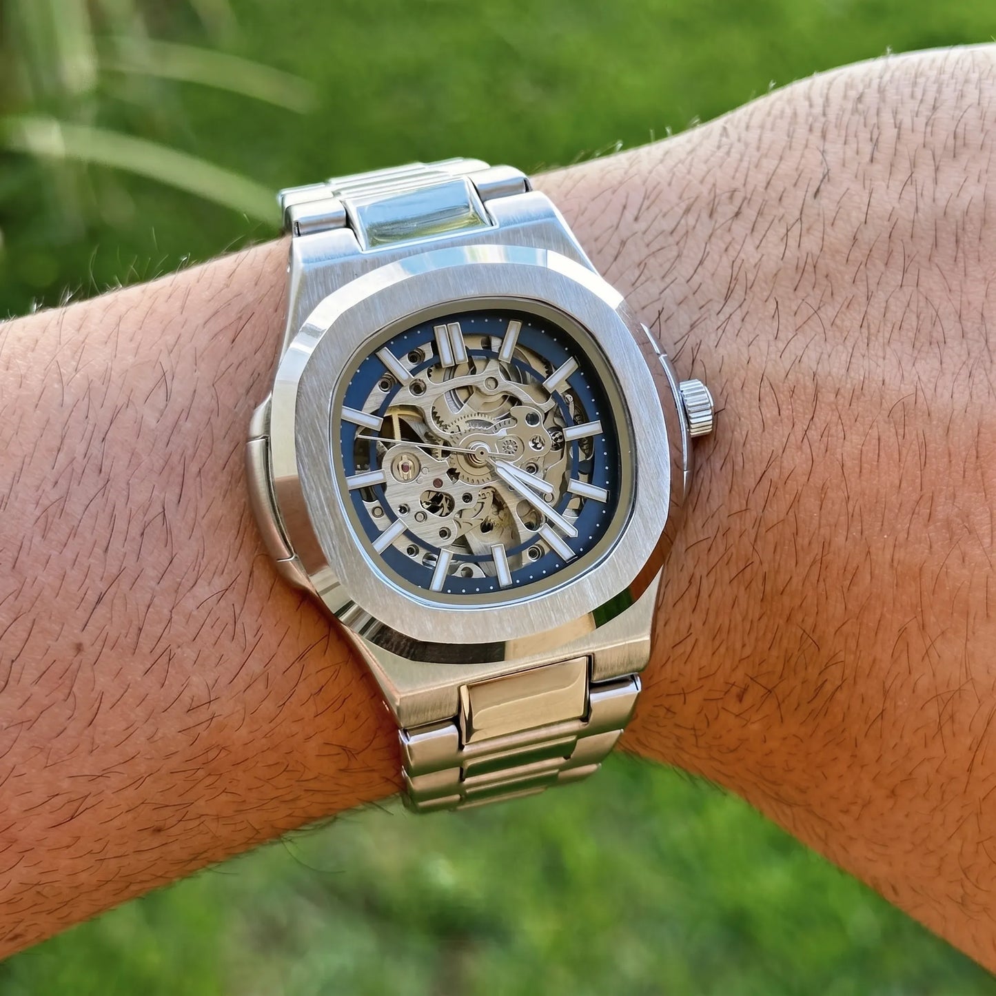 Viremont & Co Skeleton